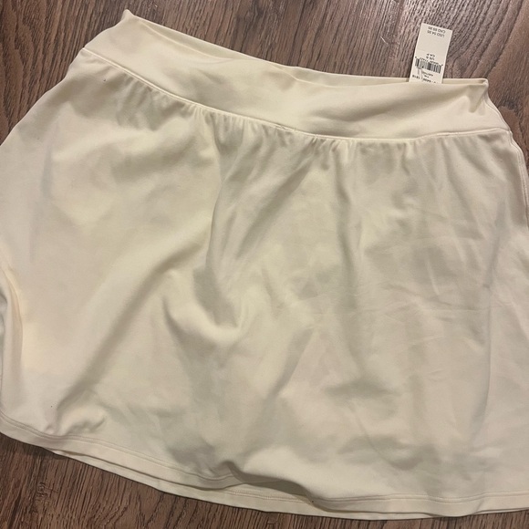 NWT OFFLINE By Aerie Real Me XTRA Mini Skort Butter Yellow Small - Picture 3 of 4